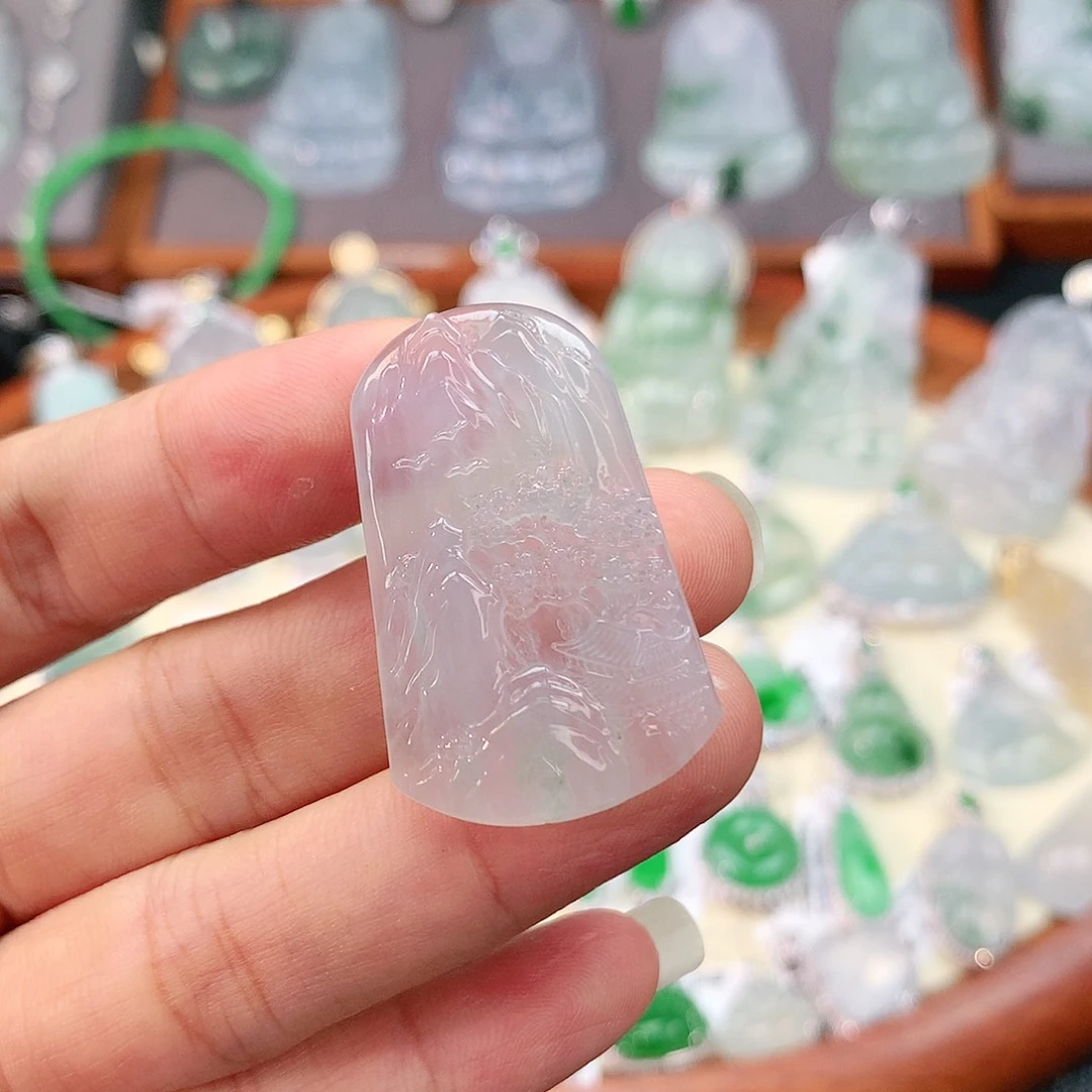 颈饰未镶嵌翡翠山水牌