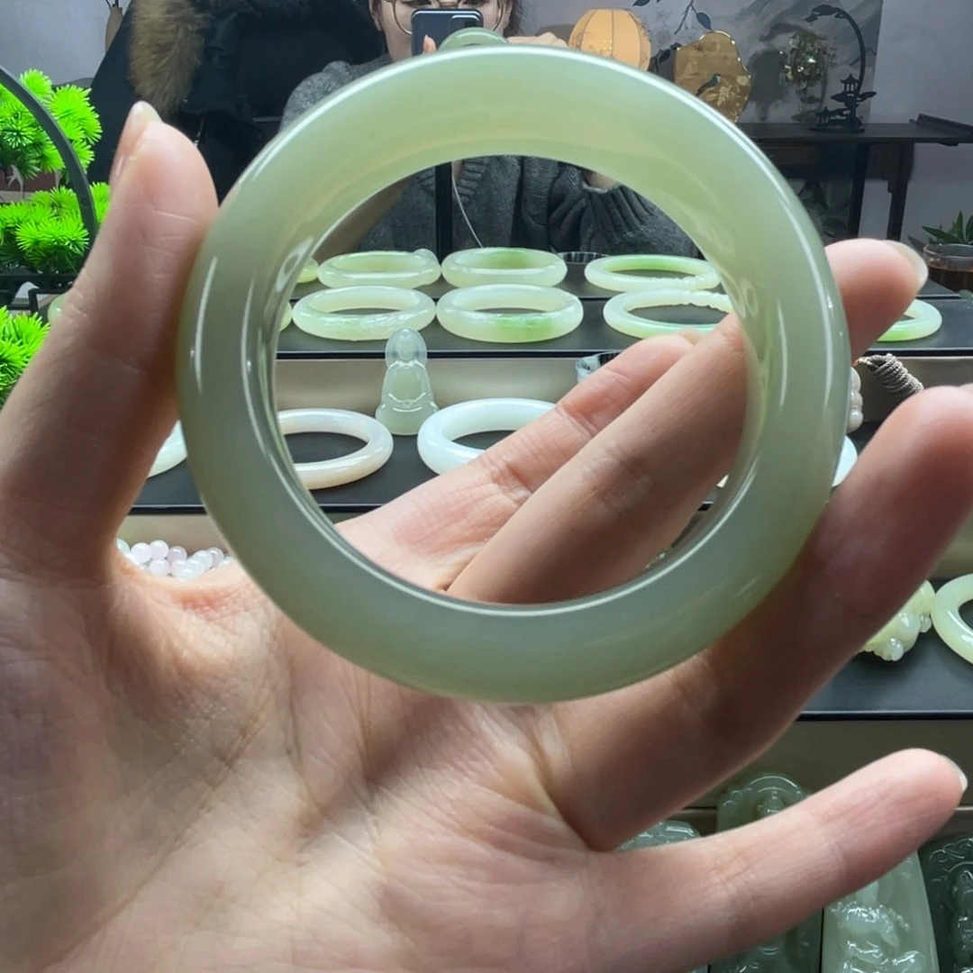 和田玉未镶嵌手镯青海轮胎56