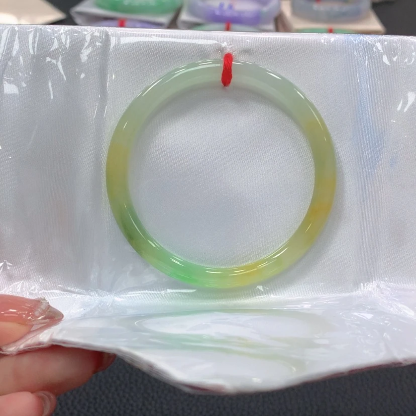 【闪购商品】翡翠手镯未镶嵌翡翠