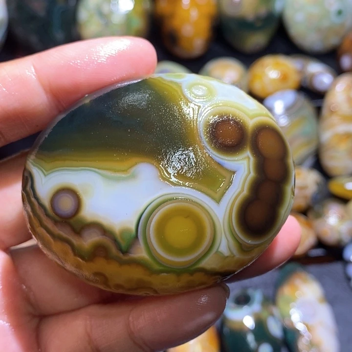 未镶嵌玛瑙/玉髓珠宝奇石