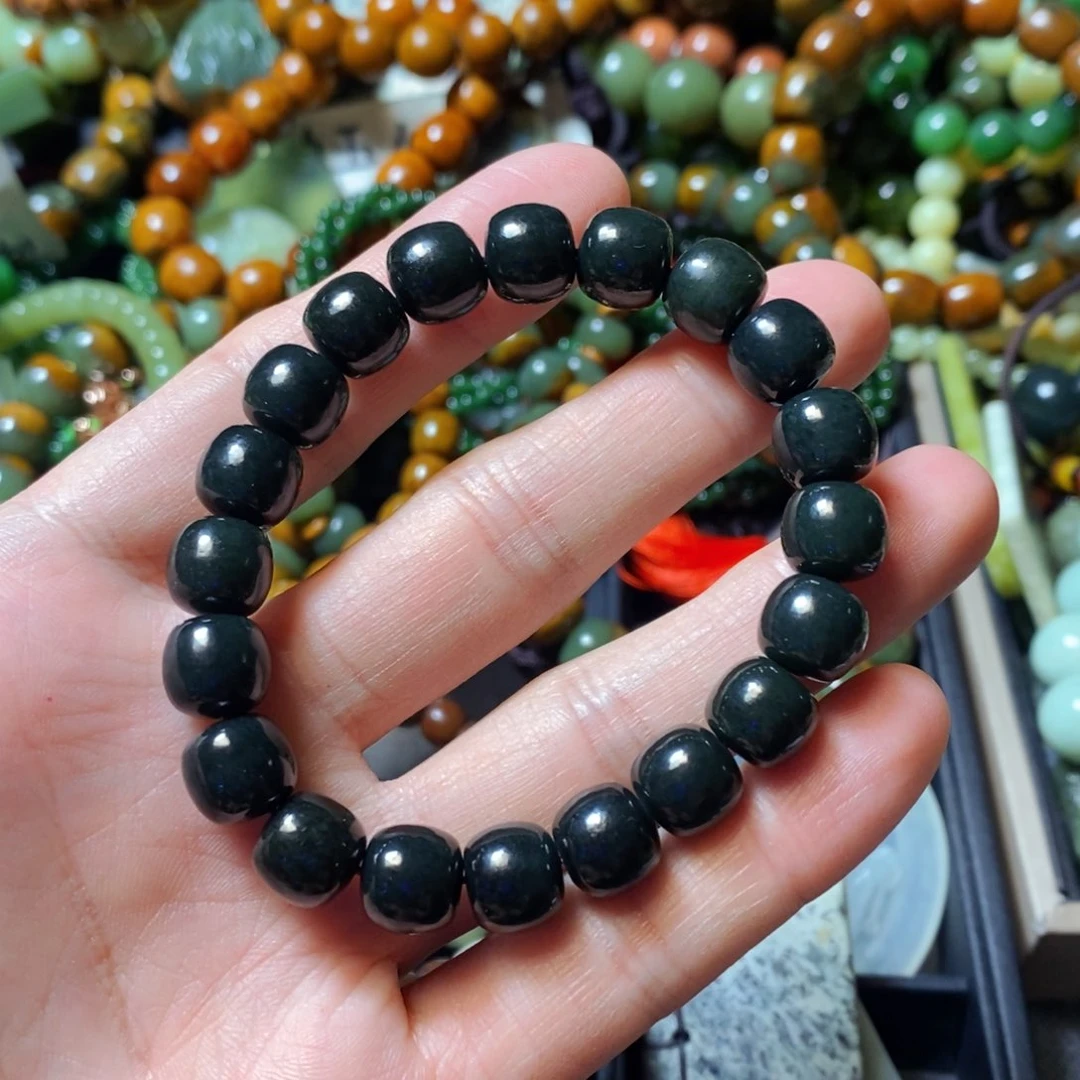 岫岩老玉（透闪石质玉）未镶嵌颈饰
