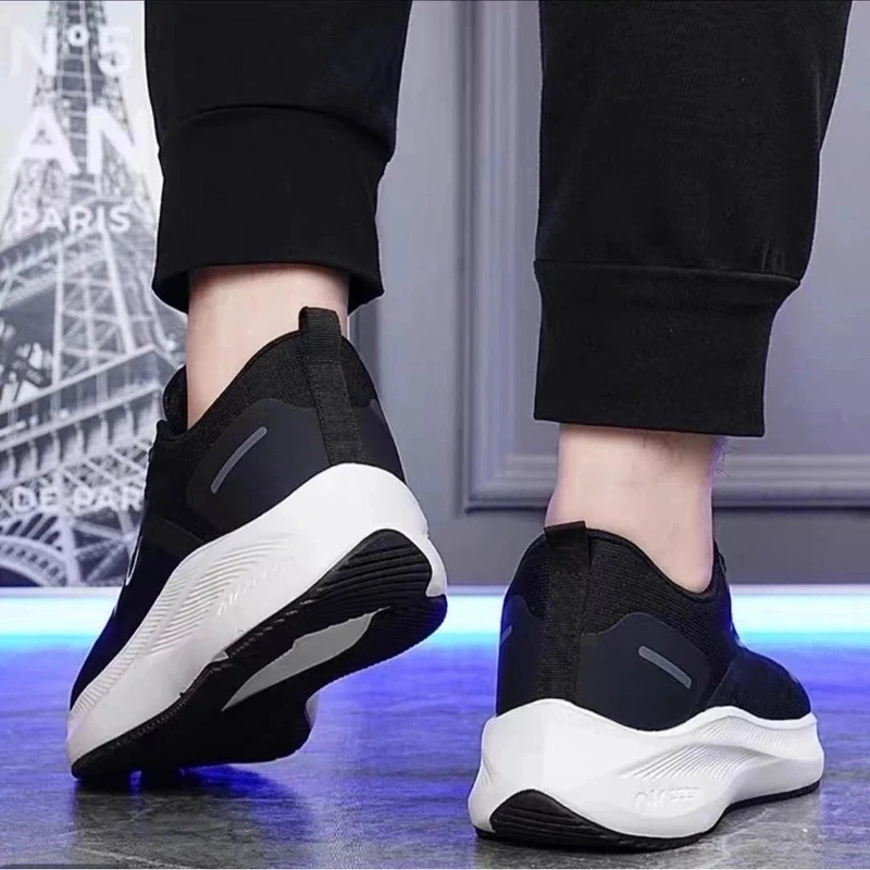 断码休闲运动时尚舒适透气缓震轻盈男女百搭飞织夏季情侣鞋