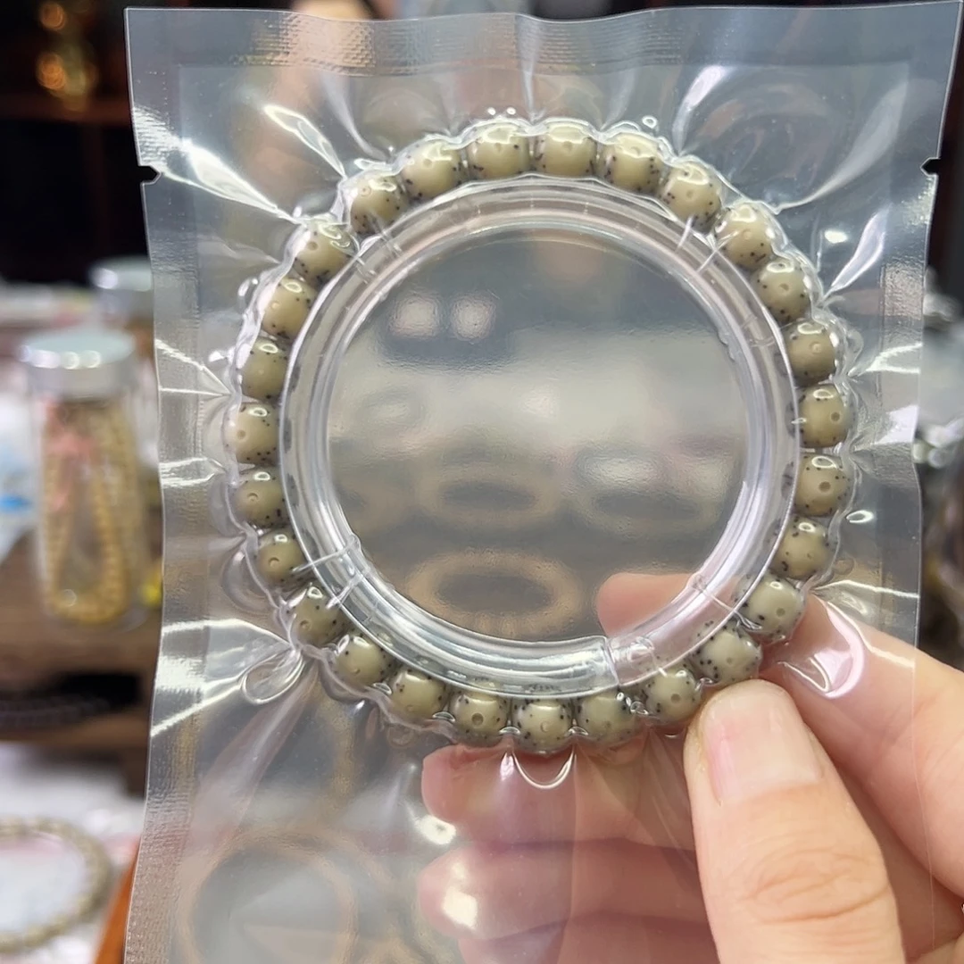 吊坠星月菩提Ll.8x7贯穿通体 正月 小细散星