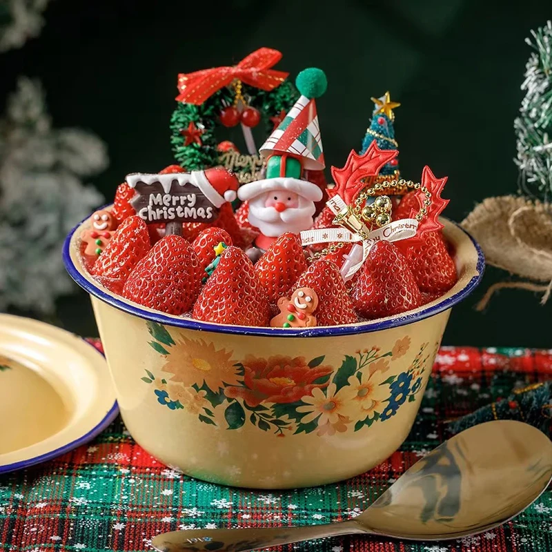 创意搪瓷盆草莓生日蛋糕猪油缸蛋糕附近圣诞团购极速全国同城配送