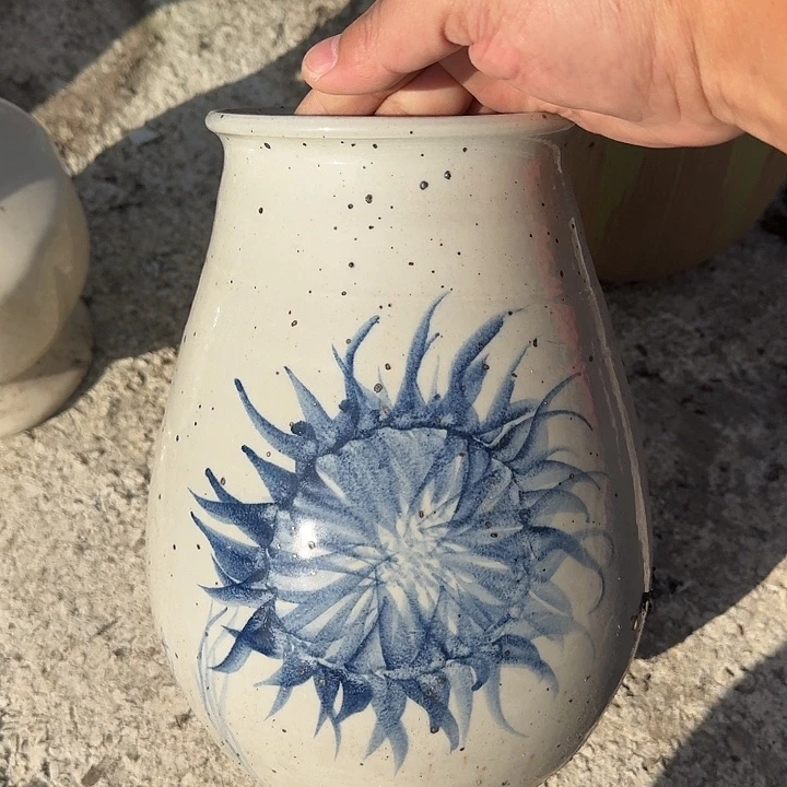 微瑕景德镇手工花瓶