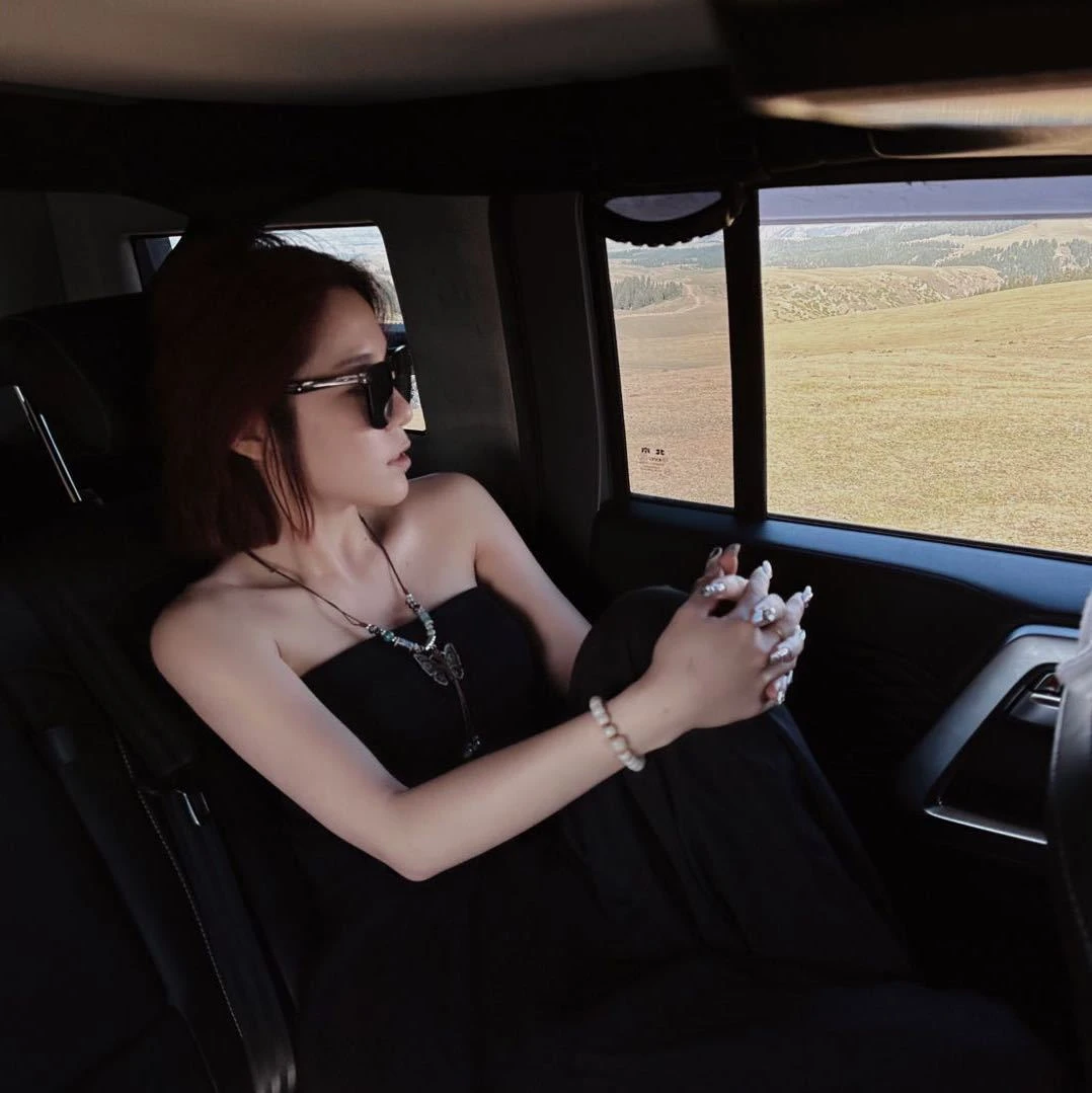 348高领拼色网纱上衣