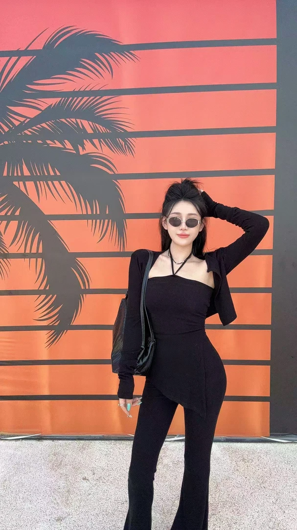 LIN-【辣妹天后】显瘦纸片人三件套套装