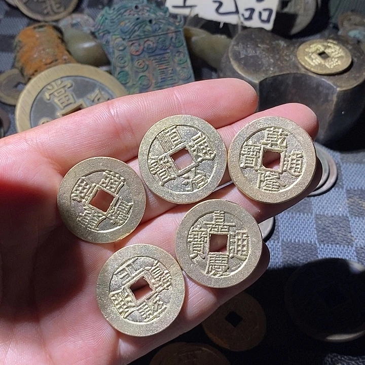 不***呀铜现代工艺品仿制品