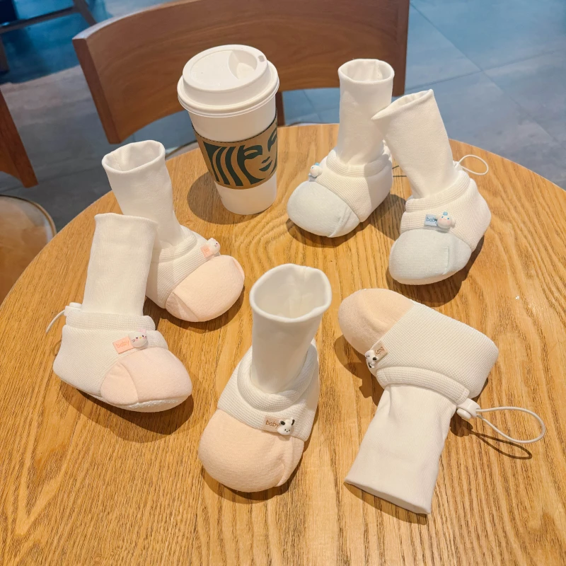 婴儿鞋袜女宝宝软底鞋春秋新生儿鞋子0-3月防掉学步前鞋6到12个月