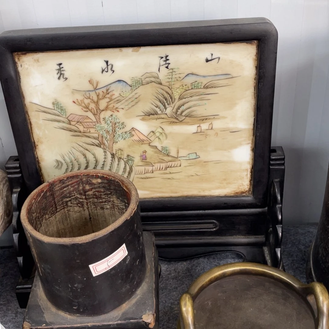 木谈***儒摆件。  小件。