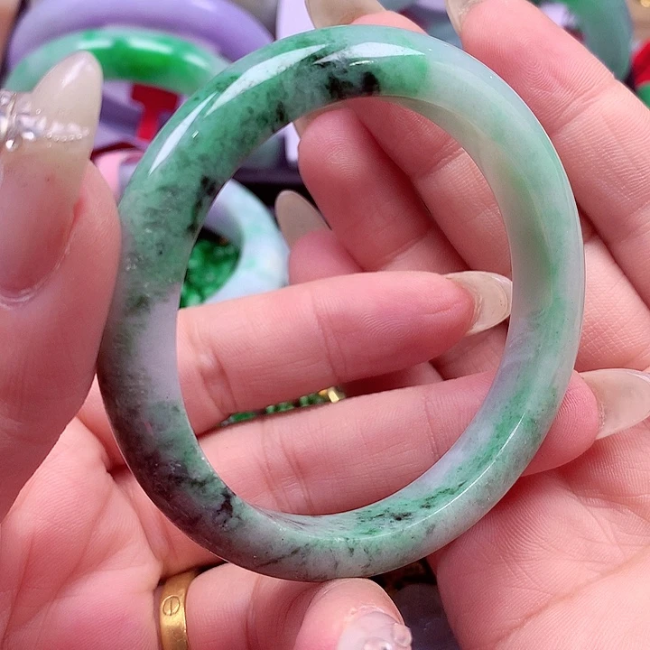 翡翠未镶嵌手镯翡翠手镯