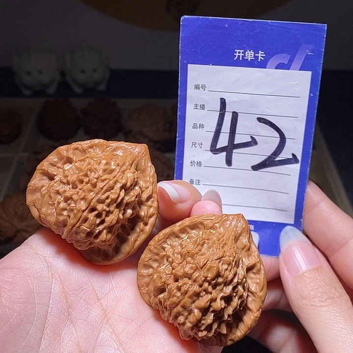 文玩核桃把件朱雀42.5左右