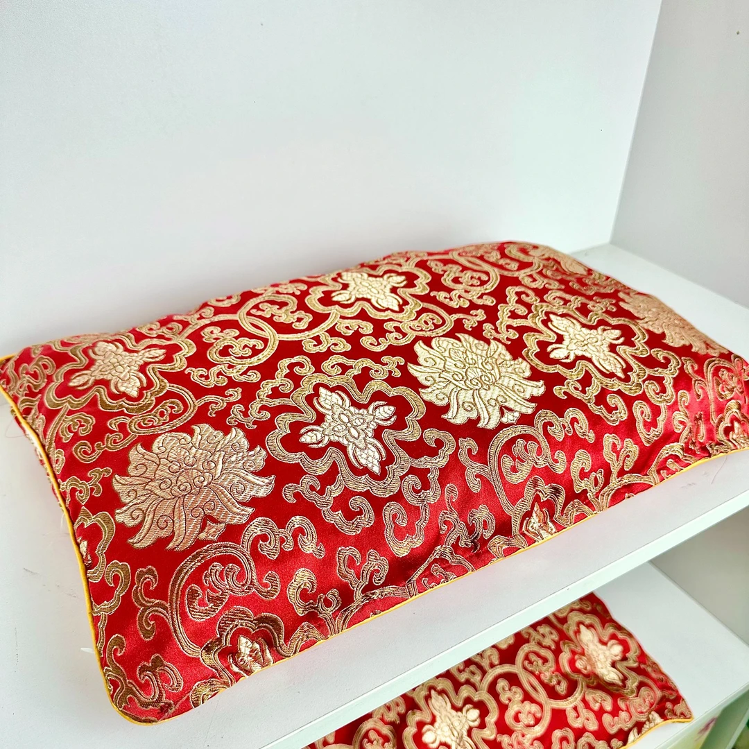 侧柏籽壳枕缎面枕养生枕花草枕