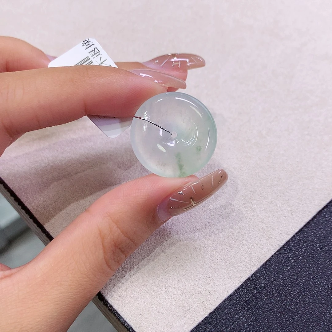 翡翠未镶嵌吊坠(不含链)31.9-4.6