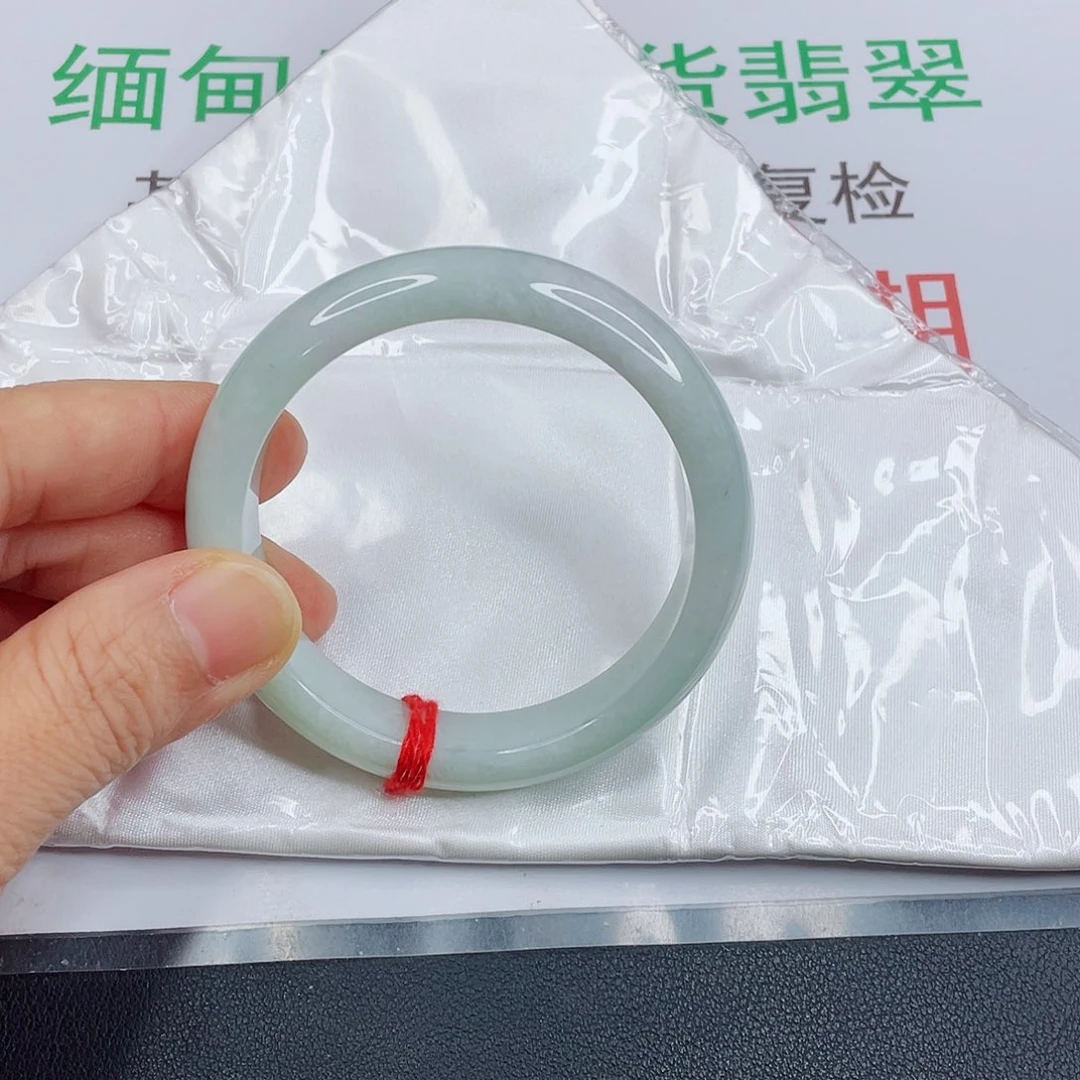 未镶嵌手镯翡翠B***?