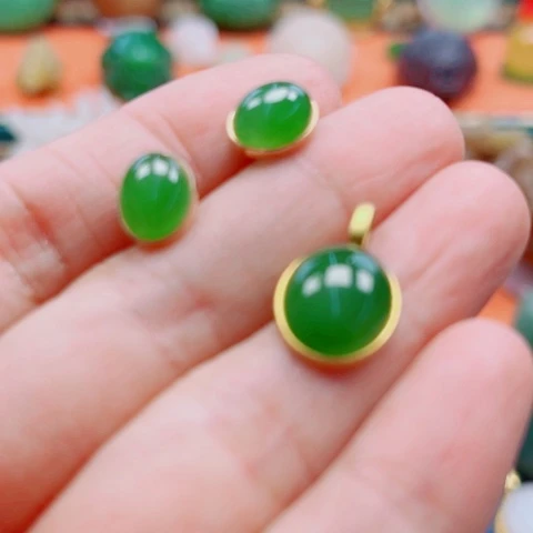 和田玉颈饰18K金镶嵌