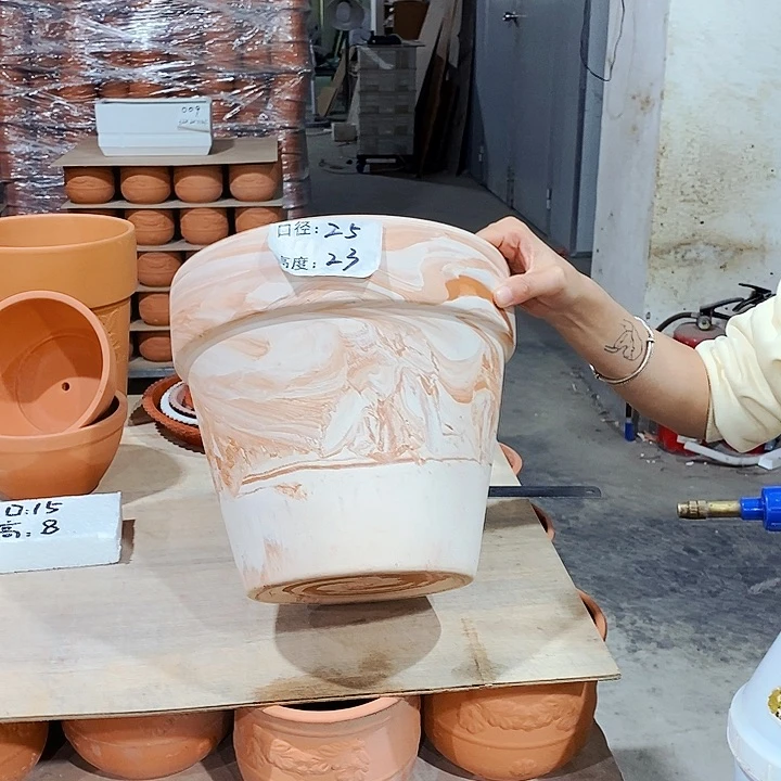 红陶玛奇朵25×23一个