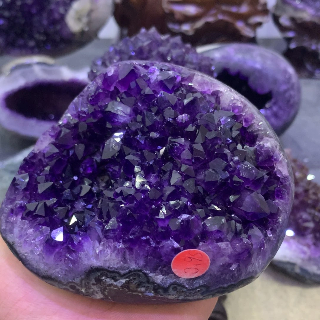 水晶摆件未镶嵌紫晶