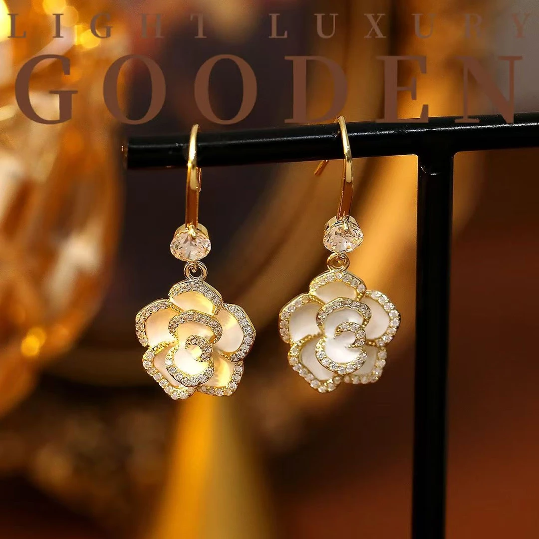 铜合金耳饰 Gooden岛家【清晨】高级感春夏新款气质花朵法式耳环