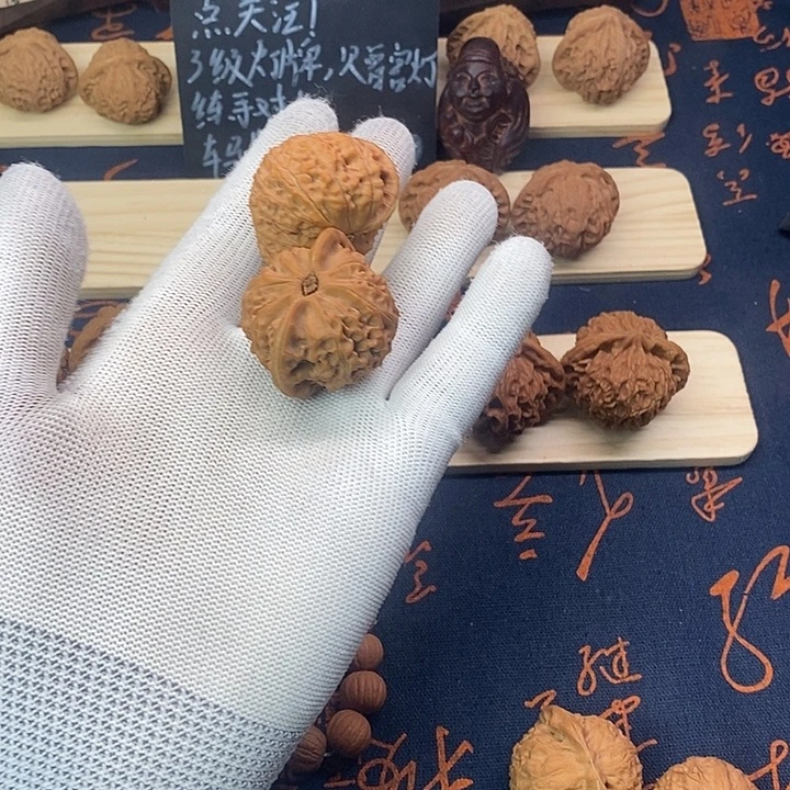 吊坠文玩核桃全品宫灯