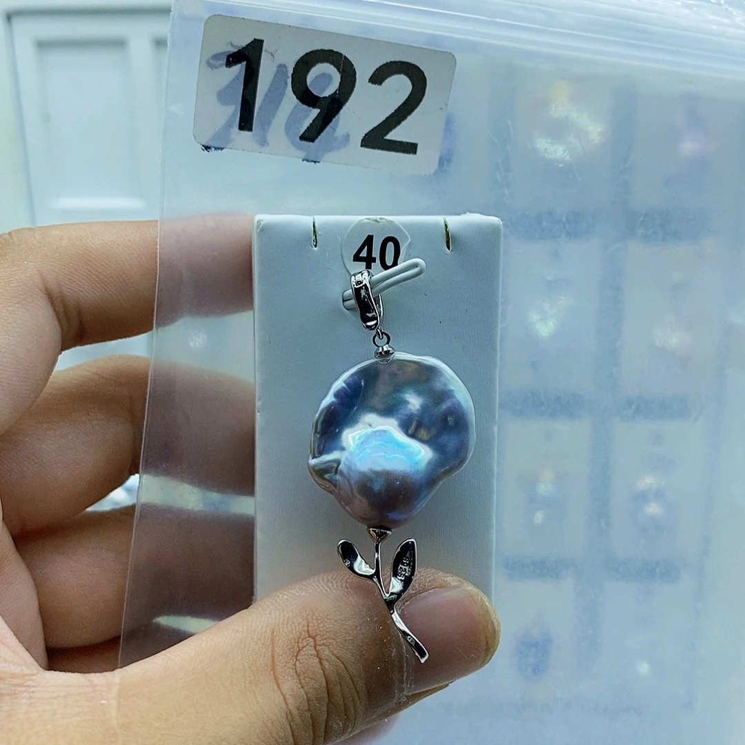 淡水珍珠合金颈饰