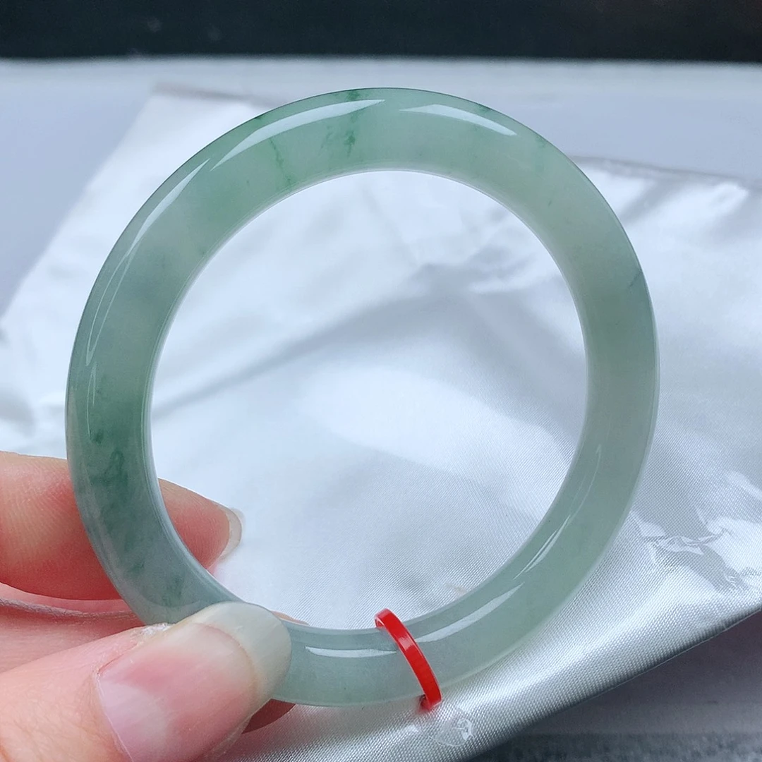 翡翠手镯未镶嵌54圆