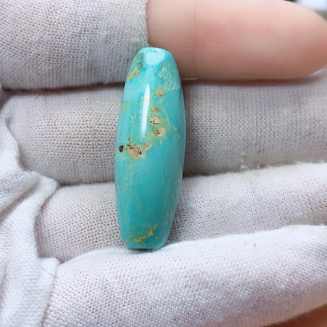 绿松石未镶嵌饰品