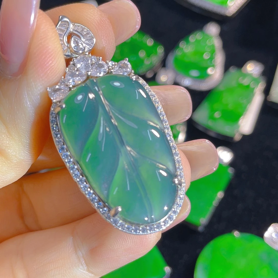 翡翠银S925镶嵌颈饰天然