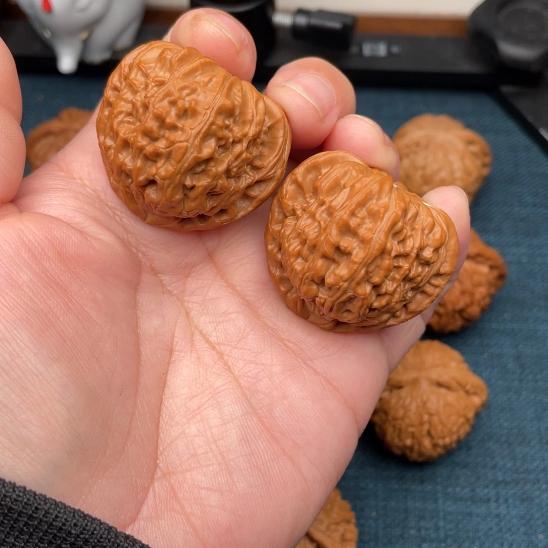 把件文玩核桃全品三角白39