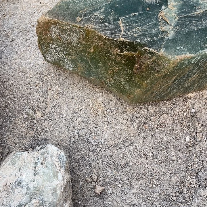 九***志蛇纹石玉未镶嵌天然岫玉多样性发一