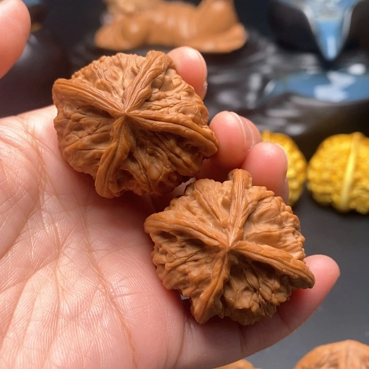 把件文玩核桃四棱