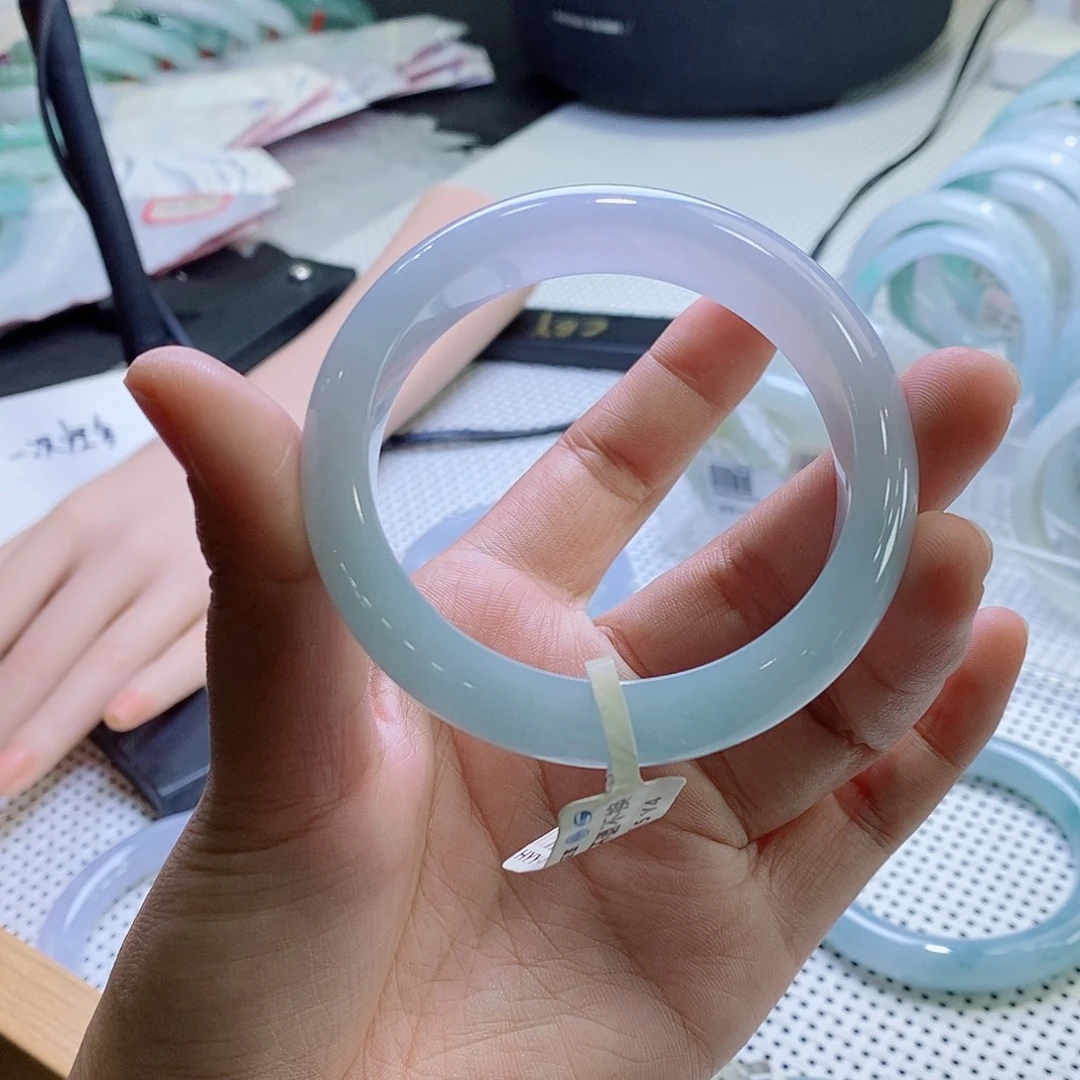 翡翠未镶嵌手镯56正圈26