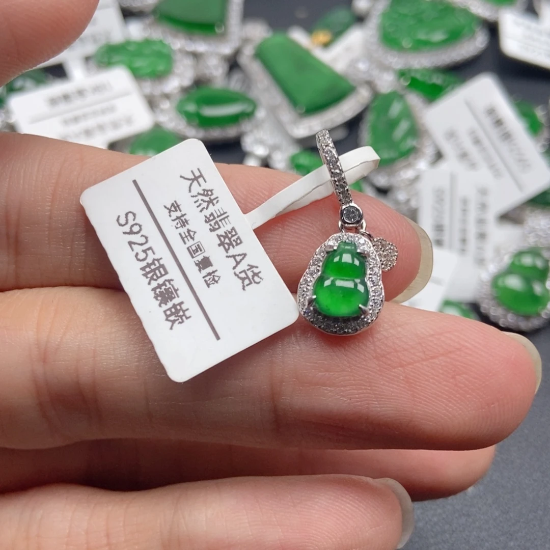 翡翠银S925镶嵌颈饰