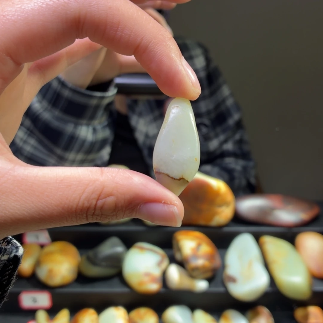 和田玉未镶嵌挂件8.3