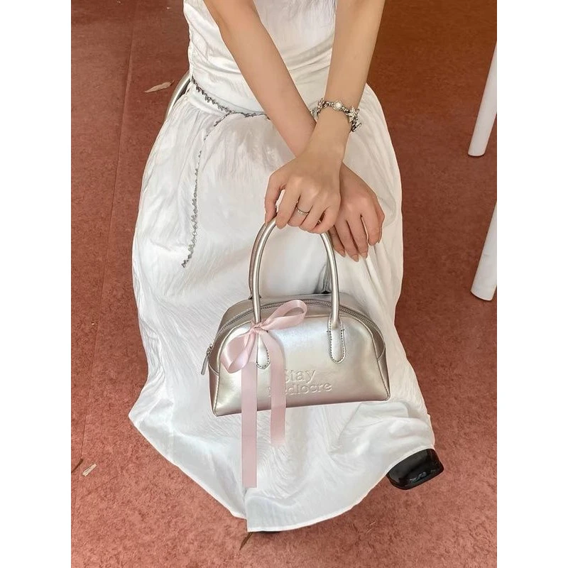 银色时髦波士顿手提包2025新款大容量甜酷辣妹风单肩斜挎保龄球包