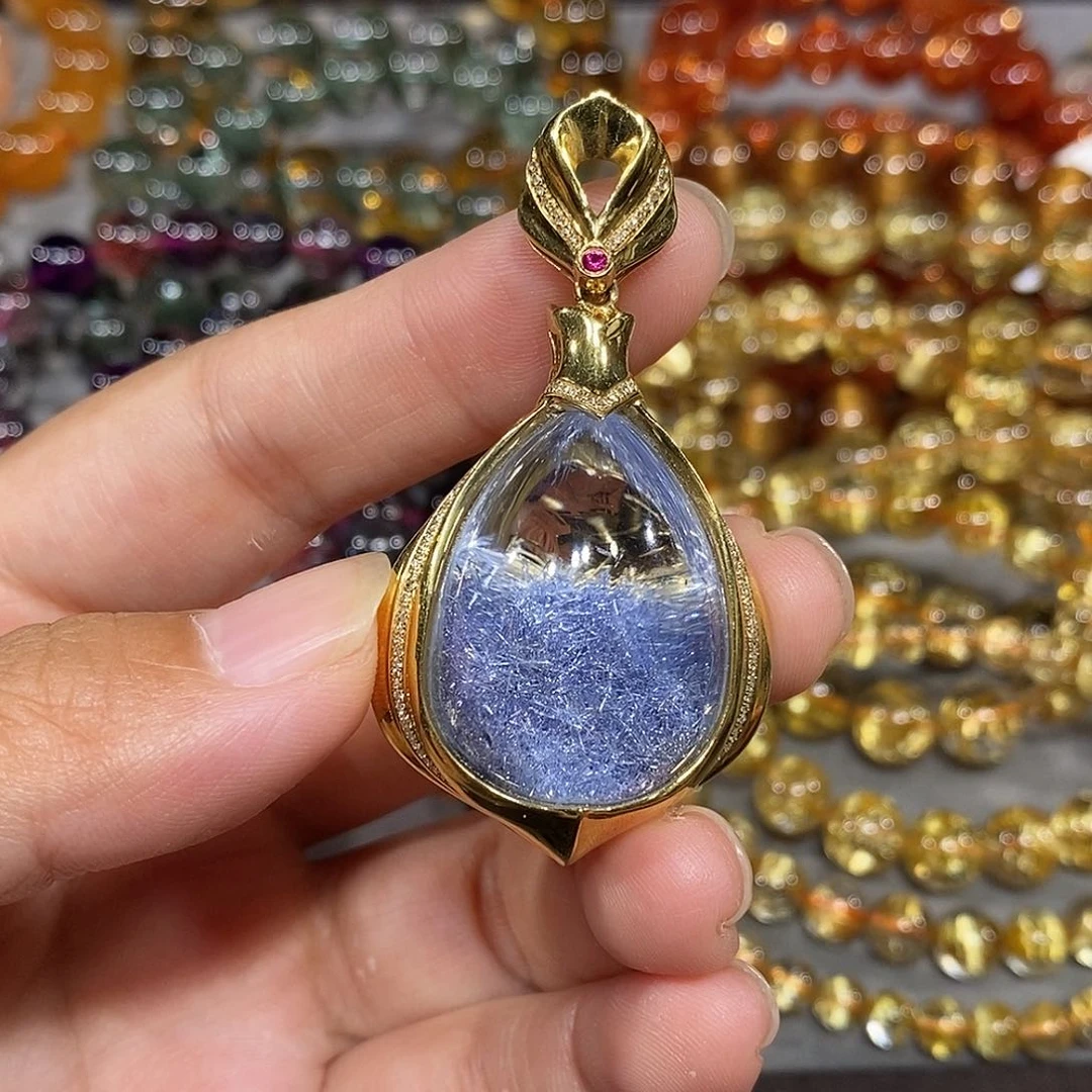 吊坠(赠链)18K金镶嵌水晶蓝线石吊坠