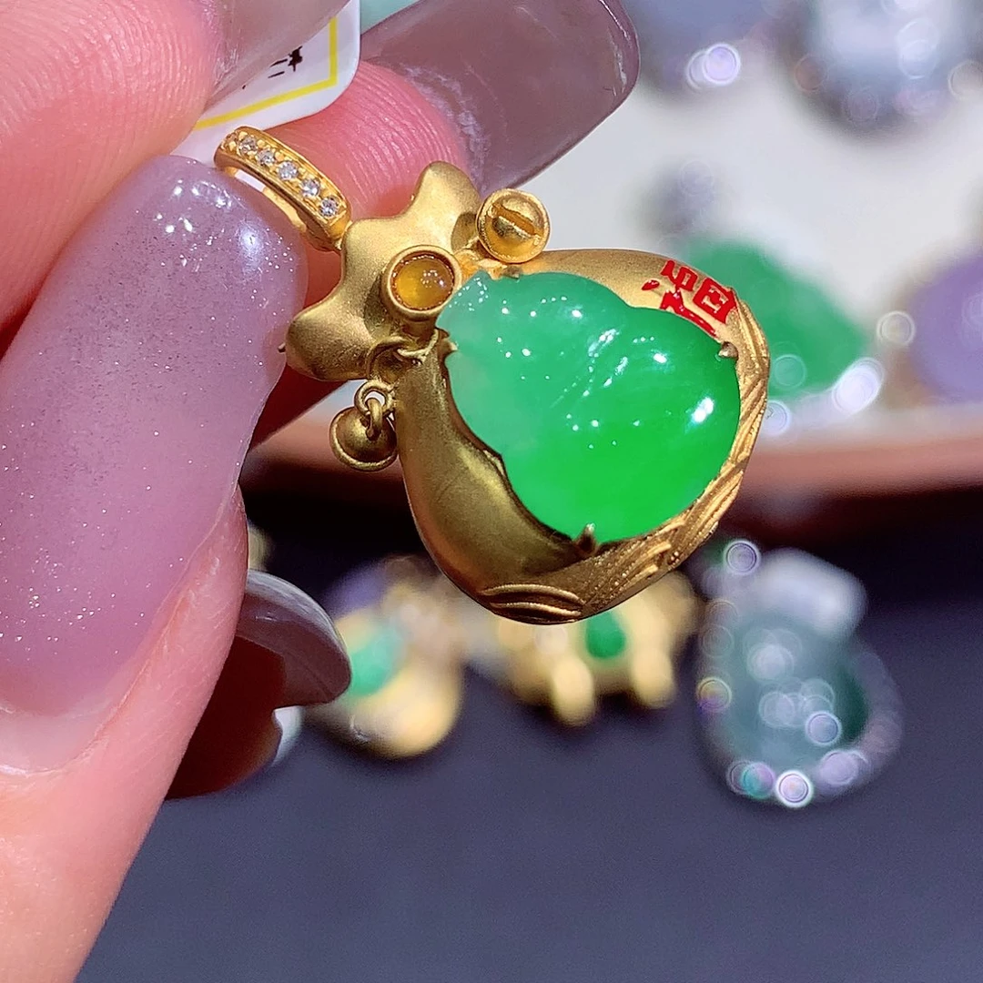 翡翠18K金镶嵌吊坠(不含链)