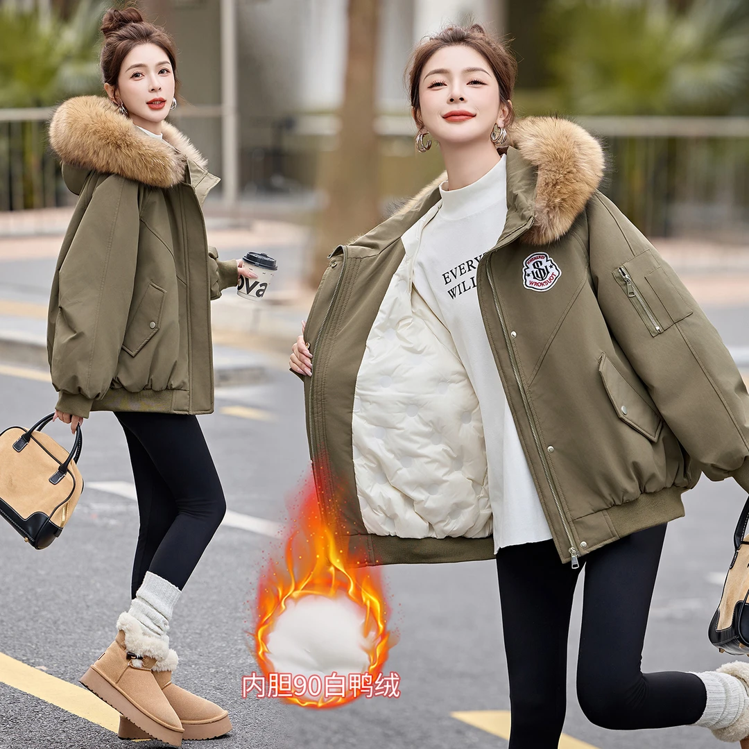 时尚加厚保暖毛领羽绒服女士短款2025冬季新款连帽派克服收腰外套