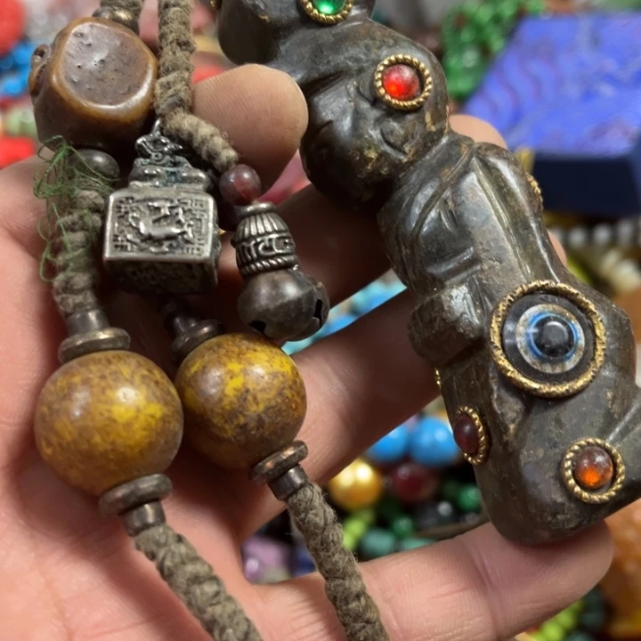 未镶嵌和田玉（糖玉）挂件