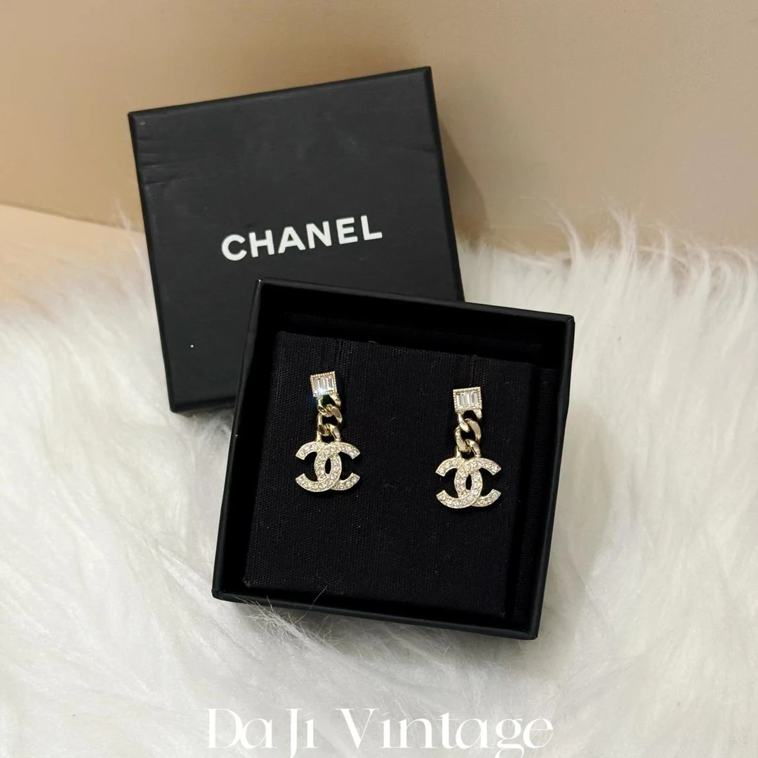 99新 Chanel/香奈儿 24期免息3/大吉中古/方钻双c吊坠耳钉