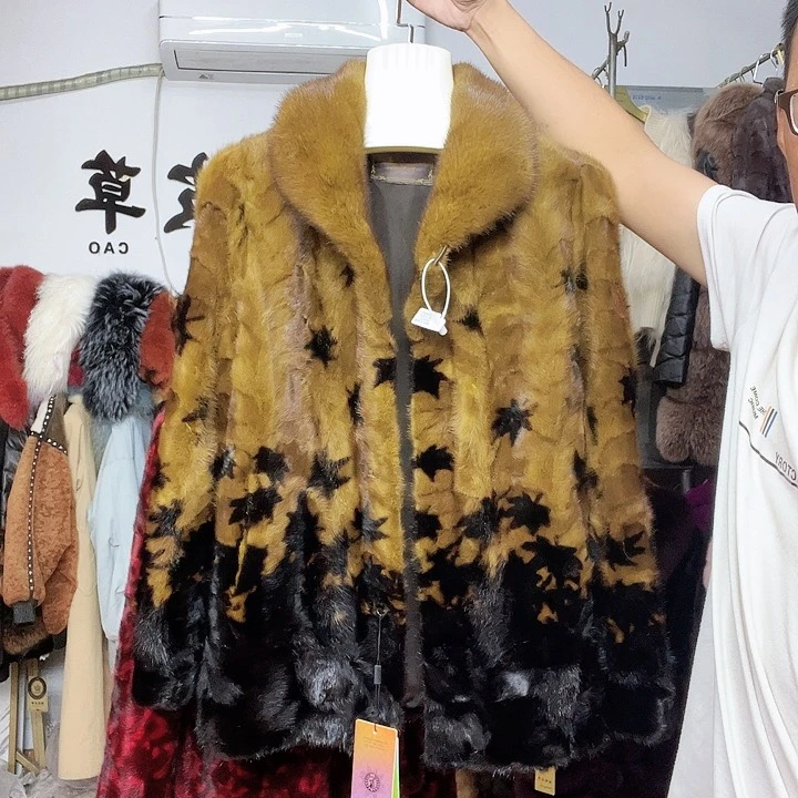 商场断码拼貂衣服
