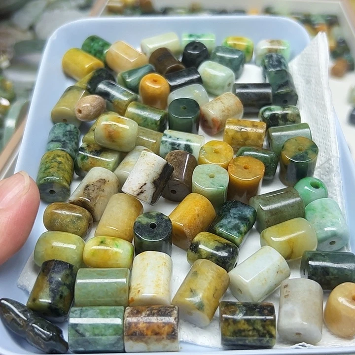 小***选翡翠未镶嵌颈饰天然翡翠035