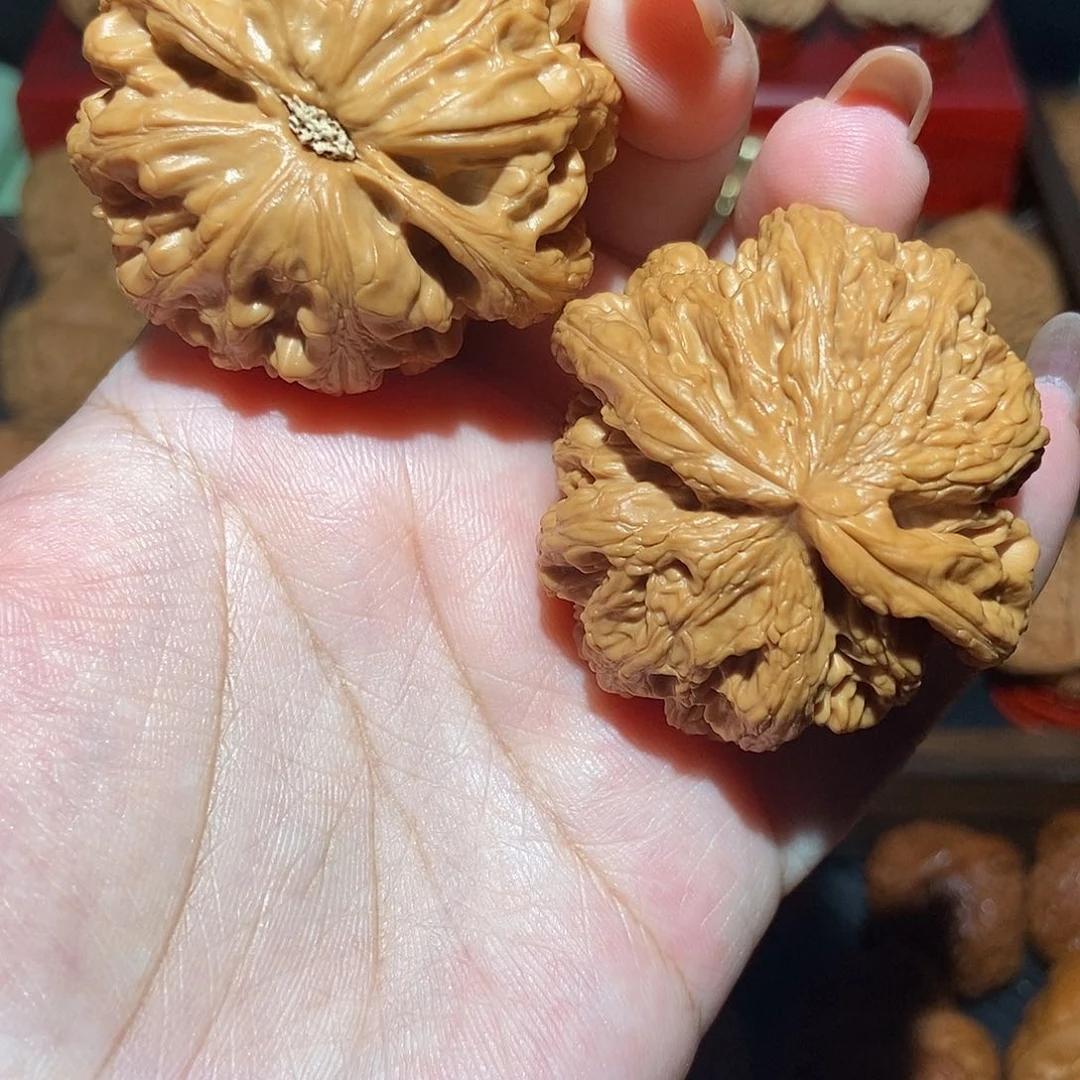 文玩核桃吊坠大粗筋48