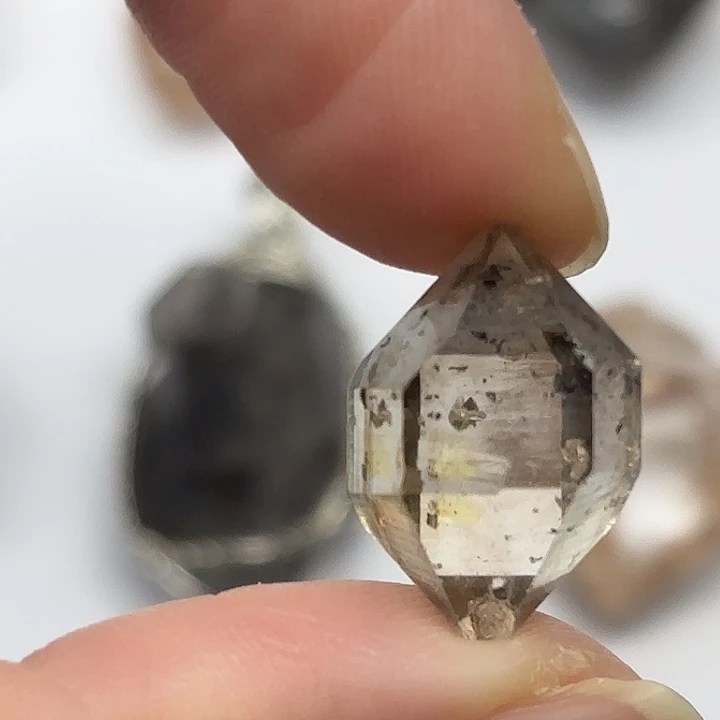 未镶嵌颈饰水晶茶闪灵钻18mm+