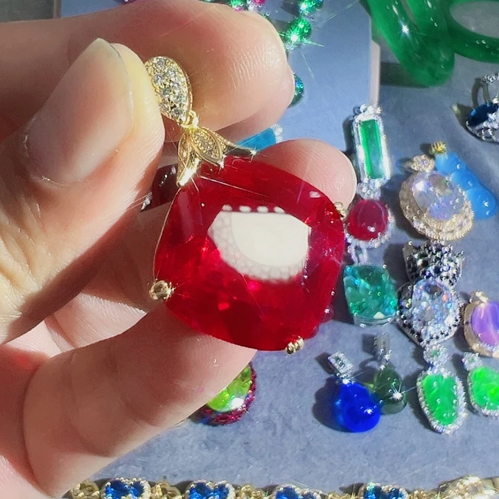 非金属红色蓝色满镶嵌