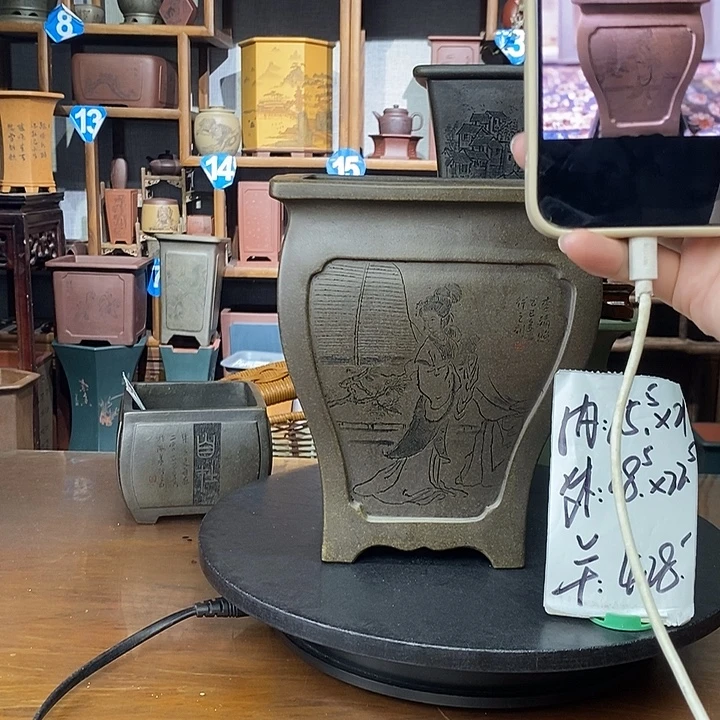 紫砂花盆鲨皮青人物精刻