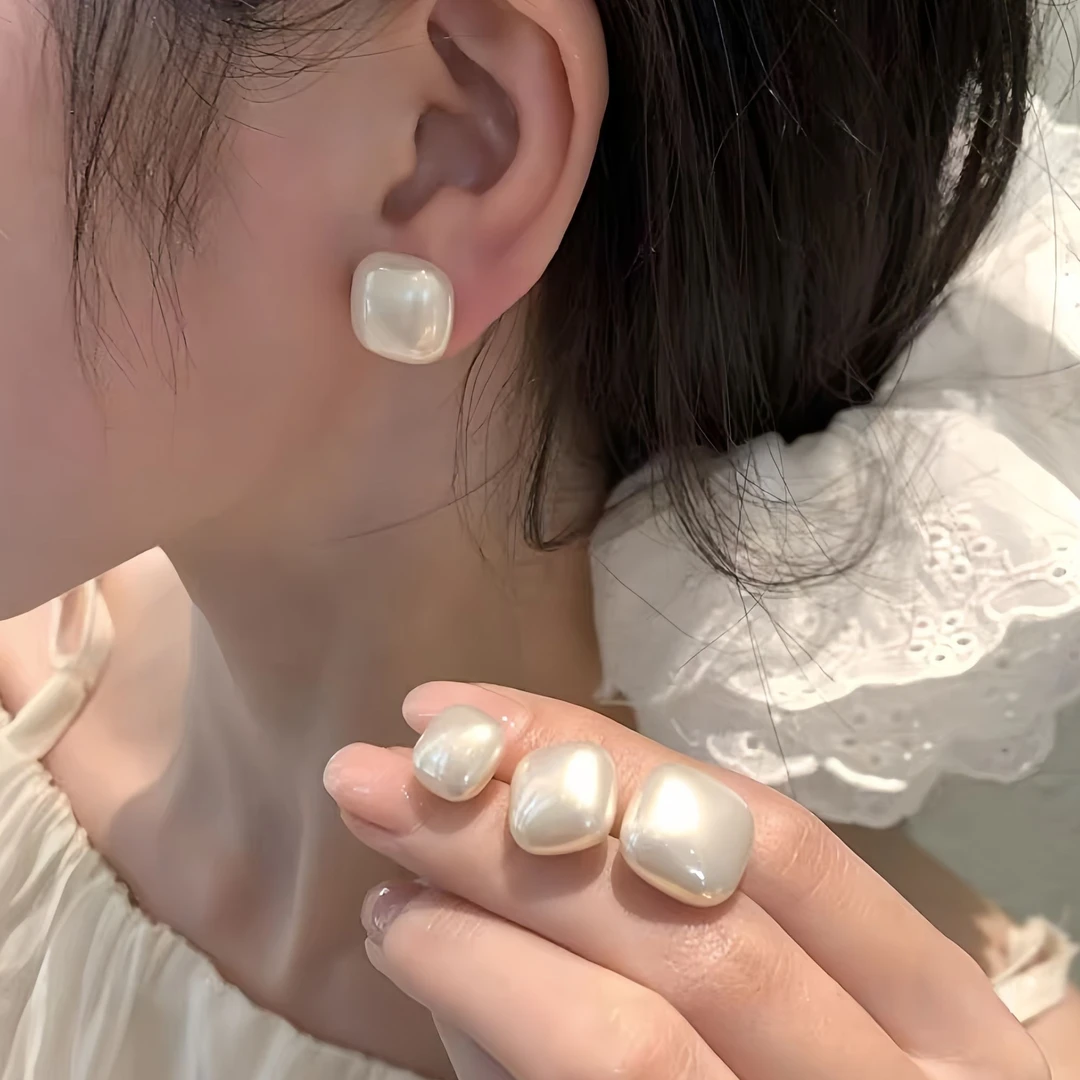 铜合金仿珍珠耳饰 小方糖珍珠耳钉女2025年新款爆款气质耳钉