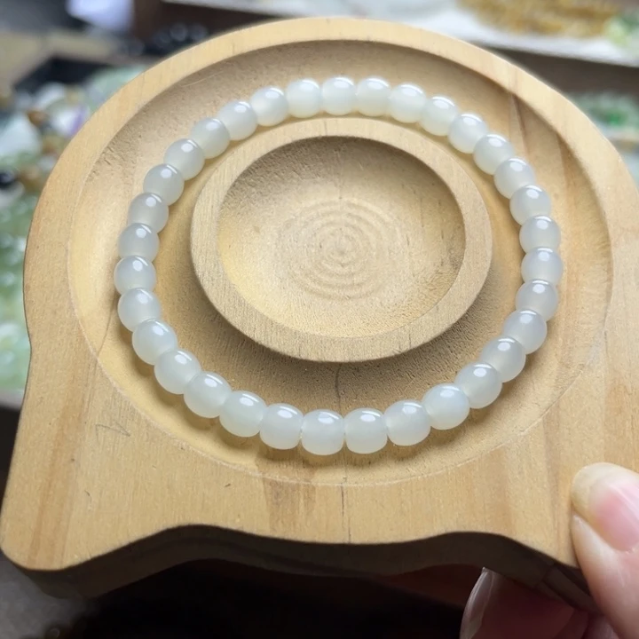 和田玉未镶嵌手链6mm浅白晴直切