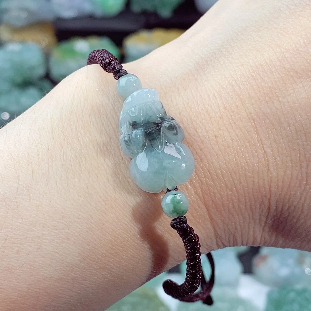 颈饰未镶嵌翡翠天然