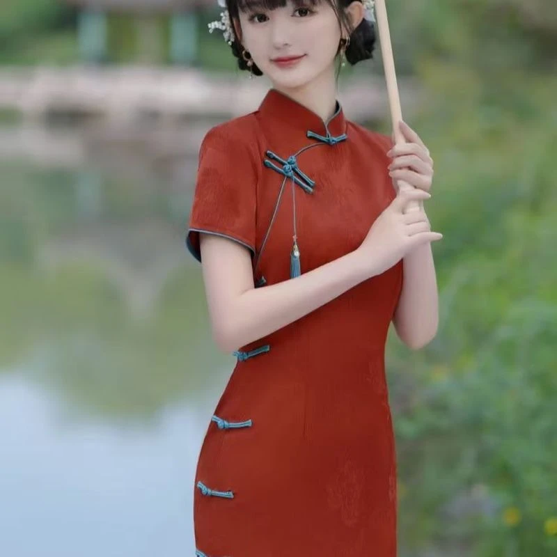 特价断码新中式旗袍故宫2025新款订婚红色复古气质日常连衣裙高级